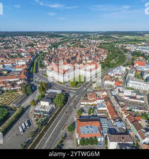 La capitale del distretto della Franconia media Ansbach sulla Rezat della Franconia dall'alto Foto Stock