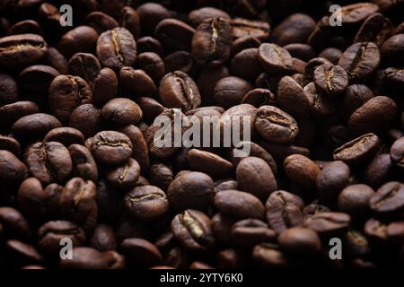 Sfondo chicchi di caffè. Tasto basso. Primo piano. Foto Stock