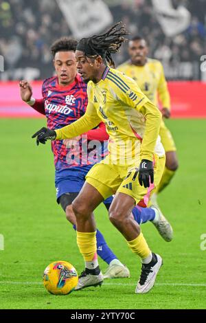 Torino, Italia. 7 dicembre 2024. Samuel Mbangula (51) della Juventus visto durante la partita di serie A tra Juventus e Bologna allo stadio Allianz di Torino. Credito: Gonzales Photo/Alamy Live News Foto Stock