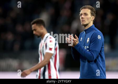TILBURG - Erik Schouten di Willem II dopo la partita olandese Eredivisie tra Willem II e sc Heerenveen allo stadio Koning Willem II l'8 dicembre 2024 a Tilburg, Paesi Bassi. ANP JEROEN PUTMANS Foto Stock