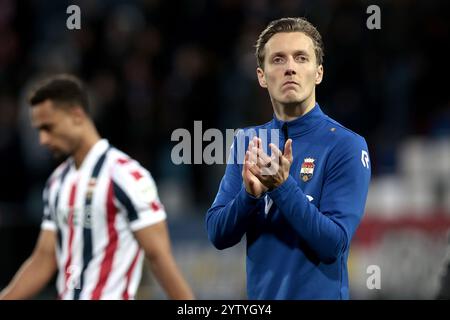 TILBURG - Erik Schouten di Willem II dopo la partita olandese Eredivisie tra Willem II e sc Heerenveen allo stadio Koning Willem II l'8 dicembre 2024 a Tilburg, Paesi Bassi. ANP JEROEN PUTMANS Foto Stock