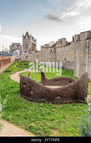 La Torre di Londra, ufficialmente Her Majesty's Royal Palace, è uno storico castello situato nel centro di Londra. Foto Stock