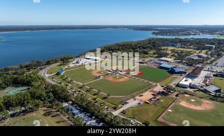 Lakeland, Florida, Stati Uniti d'America - 7 dicembre 2024: Vista aerea pomeridiana del Publix Field al Joker Marchant Stadium, allenamento primaverile dei Detroit Tigers, Lakeland, Florida. Foto Stock