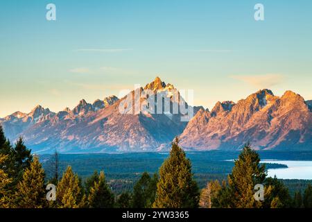 Alba da Signal Mountain sulla Grand Teton Range. Foto Stock