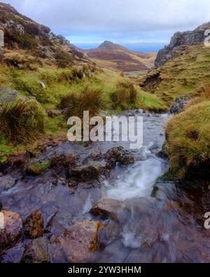 Flodigary, Regno Unito - 17 febbraio 2024: Vista da Quiraing, Isola di Skye, Regno Unito Foto Stock