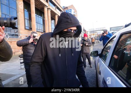 Adam Carruthers fuori dalla Corte della Corona di Newcastle, dove è accusato di aver abbattuto l'albero di Sycamore Gap. Mr Carruthers e Daniel Graham negano di aver causato danni criminali all'albero, per un valore di 622.000, e 1.114 sterline al Vallo di Adriano. Data immagine: Lunedì 9 dicembre 2024. Foto Stock