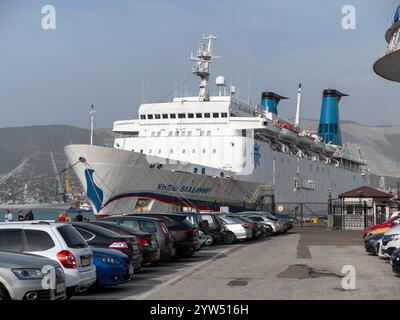La nave Prince Vladimir al molo. Russia, regione di Krasnodar, Novorossiysk, 22 marzo 2024. Foto Stock