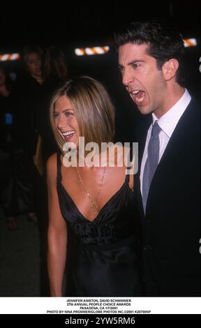 7 GENNAIO 2001 - JENNIFER ANISTON, DAVID SCHWIMMER. 27° PREMIO ANNUALE PEOPLE CHOICE AWARDS. PASADENA, CA 1/7/2001 (immagine di credito: © Nina Prommer/ZUMA Press Wire) SOLO PER USO EDITORIALE! Non per USO commerciale! Foto Stock