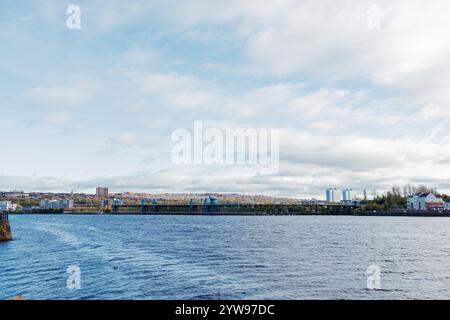 Gateshead Regno Unito: 29 ottobre 2024: Dunston Staiths vista dal lato di Newcastle del fiume Tyne in una soleggiata giornata autunnale Foto Stock