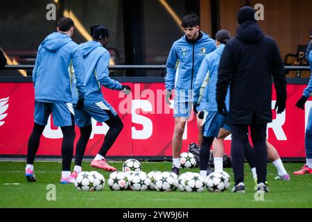 Rotterdam, Paesi Bassi. 10 dicembre 2024. Rotterdam - Facundo Gonzalez del Feyenoord durante l'allenamento del Feyenoord in preparazione del duello di UEFA Champions League contro l'AC Sparta Praga al Trainingscomplex 1908 il 10 dicembre 2024 a Rotterdam, Paesi Bassi. Credito: Foto Box to Box/Alamy Live News Foto Stock