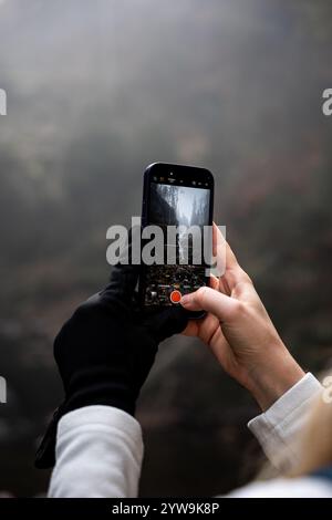 Cattura la bellezza unica delle creature attraverso la fotografia telefonica per tutti Foto Stock