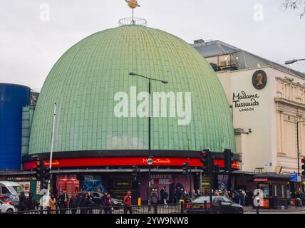 Londra, Regno Unito. 10 dicembre 2024. Vista esterna diurna del Madame Tussauds. Credito: Vuk Valcic/Alamy Foto Stock