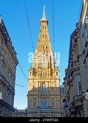 Regno Unito, West Yorkshire, Municipio di Halifax. Foto Stock