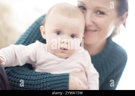 Mutter mit Kleinkind, Mutter mit Kleinkind Foto Stock