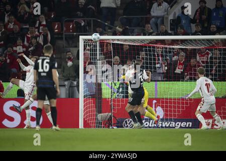 SPLENDIDI SPORT/ (LE NORMATIVE DFL/DFB VIETANO QUALSIASI USO DI FOTOGRAFIE COME SEQUENZE DI IMMAGINI E/O QUASI-VIDEO) COLONIA, RHEINENERGIESTADION, NORD RENO Foto Stock