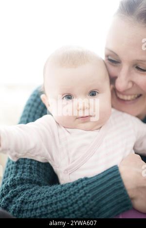 Mutter mit Kleinkind, Mutter mit Kleinkind Foto Stock