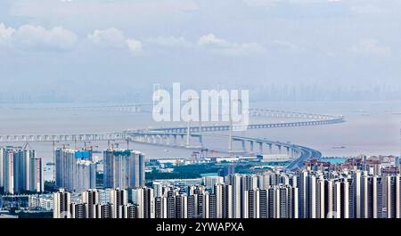 Pechino, Cina. 19 giugno 2024. Questa foto scattata il 19 giugno 2024 mostra il collegamento Shenzhen-Zhongshan nella provincia del Guangdong della Cina meridionale. Crediti: Liu Dawei/Xinhua/Alamy Live News Foto Stock