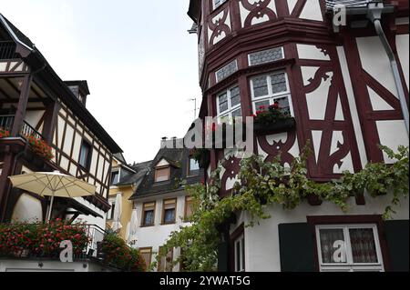 Affascinanti case in legno a Bacharach (Germania) Foto Stock