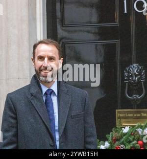 Londra, Regno Unito. 10 dicembre 2024. Gareth Southgate, ex allenatore di football inglese, arriva al 10 di Downing Street per il suo "Talk at 10" Credit: Ian Davidson/Alamy Live News Foto Stock