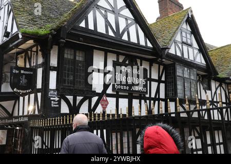 Old Weavers House, 1-3 St Peter's Street, Canterbury, Kent, Inghilterra Foto Stock