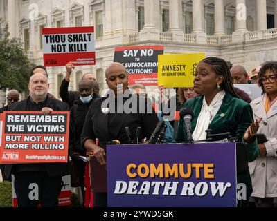 Washington, District of Columbia, USA. 10 dicembre 2024. Il Rep. Cori BUSH (D-MO) chiede al Presidente Biden di usare la sua autorità di clemenza per commutare le condanne a morte dei 40 individui nel braccio della morte federale e condannarli a una pena detentiva. A lei si uniscono la Rep. AYANNA PRESSLEY (D-ma) e rappresentanti dell'American Civil Liberties Union, Death Penalty Action, Campaign to Free Billie Allen, e Witness to Innocence. (Credit Image: © sue Dorfman/ZUMA Press Wire) SOLO PER USO EDITORIALE! Non per USO commerciale! Foto Stock