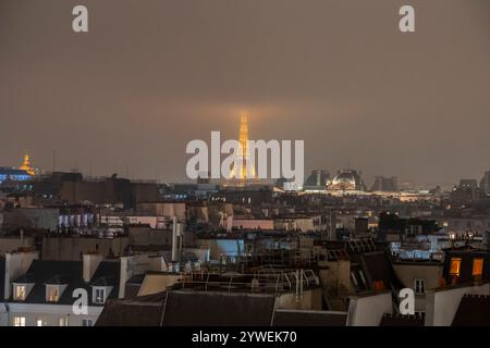 Parigi, Francia - 05 09 2024: Il Centre Pompidou: Vista panoramica di Parigi dall'edificio Centre Pompidou Foto Stock