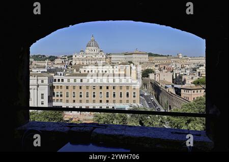 Vista da Castel Sant'Angelo alla cattedrale, a San Pietro, alla basilica di San Pietro, a Piazza del Vaticano, al Vaticano, Roma, Lazio, Italia, Europa Foto Stock