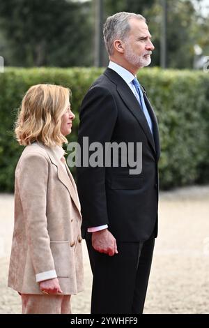 Il primo ministro Giorgia Meloni incontra le loro Maestà il re e la regina di Spagna, Felipe vi e Letizia, l'11 dicembre 2024, a Villa Pamphili, Roma, Italia. Foto Stock