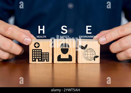 HSE Health Safety Environment Concept. Gestione ambientale, tutela della salute e sicurezza attraverso la pianificazione, l'attuazione, il monitoraggio e l'ottimizzazione Foto Stock