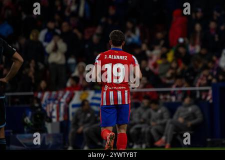 Madrid, Spagna. 11 dicembre 2024. Julian Alvarez, attaccante dell'Atletico de Madrid visto in azione stasera al Metropolitan Stadium. Punteggio finale Atletico de Madrid 3:1 Slovan Bratislava (foto di David Canales/SOPA Images/Sipa USA) credito: SIPA USA/Alamy Live News Foto Stock