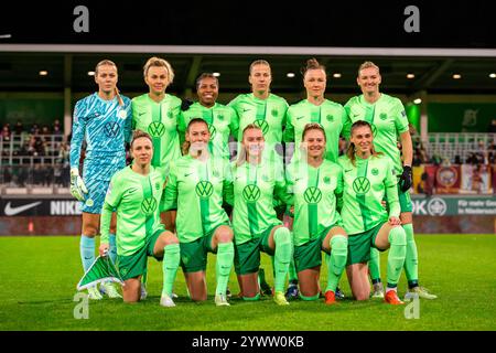 Wolfsburg, Germania. 11 dicembre 2024. L'11 di partenza di Wolfsburg per la partita di UEFA Women's Champions League tra Wolfsburg e Roma all'AOK Stadion di Wolfsburg. Credito: Gonzales Photo/Alamy Live News Foto Stock