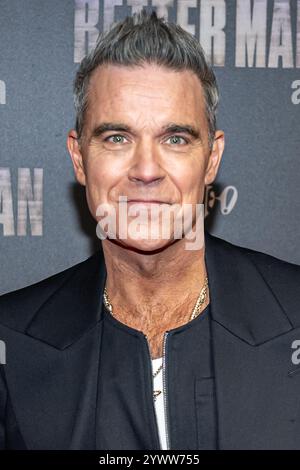 NLD, Amsterdam, 10-12-2024: Robbie Williams durante la visita alla prima del film Better Man al Royal Theatre Tuschinski di Amsterdam. ANP / Hollandse Hoogte / Patrick Harderwijk netherlands Out - belgium Out Foto Stock