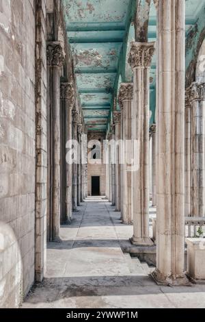 Le rovine del sanatorio Medea a Tskaltubo, Georgia Foto Stock