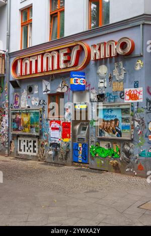 Berlino, Germania 5 agosto 2012. Il Kino InTimes è un piccolo cinema fondato nel 1909. Offre un programma di nuove uscite, arthouse e Foto Stock