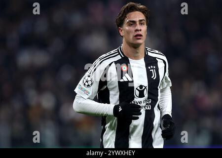 Torino, Italia. 11 dicembre 2024. Kenan Yildiz della Juventus FC guarda durante la partita di UEFA Champions League 2024-25 tra Juventus FC e Manchester City all'Allianz Stadium l'11 dicembre 2024 a Torino. Crediti: Marco Canoniero/Alamy Live News Foto Stock