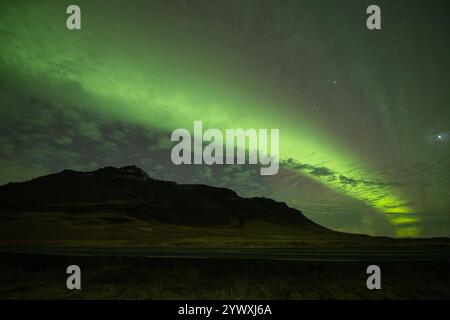 Aurora in Islanda durante il solare max Foto Stock