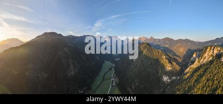 Vista sulla valle del Logar dalla strada panoramica Solcava, Slovenia 2024 Foto Stock