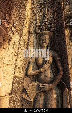 Cambodge, Cambogia, 2024-02-25, Siem Reap, Angkor Temple, Angkor VAT, Khmer, rovine, scultura khmer, apsara, regno khmer, bassorilievo, tradizionale Foto Stock