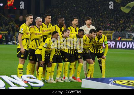 Dortmund, Germania. 11 dicembre 2024. Dortmund, Germania 11. Dezember 2024: Champions League - 2024/2025 - Borussia Dortmund vs. FC Barcelona IM Bild: Mannschaftsfoto Borussia Dortmund crediti: dpa/Alamy Live News Foto Stock