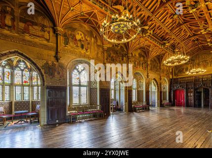 Sala banchetti del castello di Cardiff, Galles, Regno Unito Foto Stock