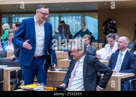 Andreas Schwarz, Vorsitzender Grüne Landtagsfraktion, Dr. Hans-Ulrich Rülke, Vorsitzender der FDP/DVP-Landtagsfraktion. Auftaktsitzung zur Beratung de Foto Stock