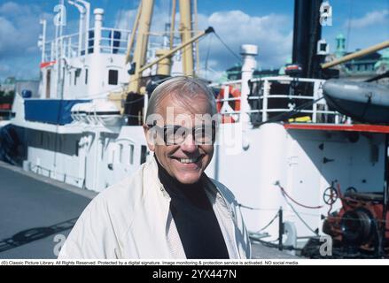 Anders Franzén (1918-1993) ingegnere marino svedese e ricercatore dilettante, professore. Nel 1956, localizzò la nave reale affondata Vasa, che fu salvata nel 1959-1961. Qui sulla nave Altair, che fu utilizzata per trovare il relitto della nave regale Stora Kronan, affondata al largo di Öland. La 1987 Vasa o Wasa è una nave da guerra svedese costruita tra il 1626 e il 1628. La nave affondò dopo aver navigato per circa 1.300 m (1.400 iarde) nel suo viaggio inaugurale il 10 agosto 1628. Si trovava di nuovo alla fine degli anni '1950 in un'area trafficata nel porto di Stoccolma presso Anders Franzen. La nave fu recuperata con uno scafo in gran parte intatto Foto Stock