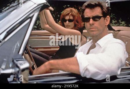 THE THOMAS CROWN AFFAIR 1999 UIP film con Rene Russo e Pierce Brosnan Foto Stock