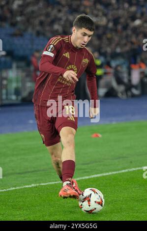 Matias Soule della Roma visto in azione durante la partita di calcio UEFA Europa League 2024-2025 tra AS Roma e SC Braga allo Stadio Olimpico. Punteggio finale; AS Roma 3 : 0 SC Braga. Foto Stock