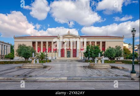 L'edificio storico dell'Università di Atene, progettato da Christian Hansen che ora funge da sala per cerimonie. A Panepistimiou St, Atene, Grecia. Foto Stock
