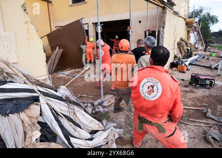 La "Brigada de Rescate Topos Tlatelolco" è un team di ricerca formato da volontari in aree colpite da disastri naturali. Incidenti di primo soccorso Foto Stock