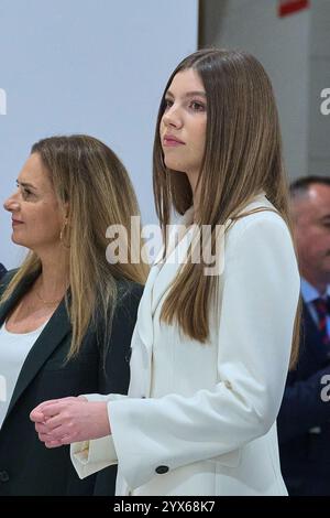 La Principessa Sofia partecipa alla cerimonia di premiazione del Concorso fotografico presso la Galleria delle collezioni reali il 13 dicembre 2024 a Madrid, Spagna Foto Stock