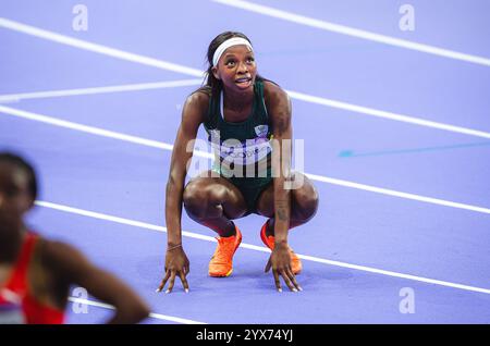 Prudenza Sekgodiso partecipa ai 800 metri ai Giochi Olimpici di Parigi 2024. Foto Stock