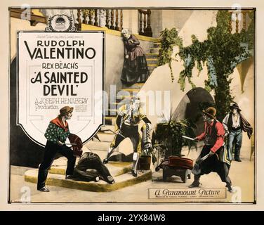 A Sainted Devil (Paramount, 1924) - Rodolfo Valentino - poster di film d'epoca - esposizione della hall - pellicola silenziosa Foto Stock