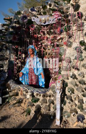 Nostra Signora delle anime perdute a East Jesus, California, vicino al Mare di Salton. East Jesus è una piccola comunità artistica in mezzo al nulla, vicino al Mare di Salton. Foto Stock